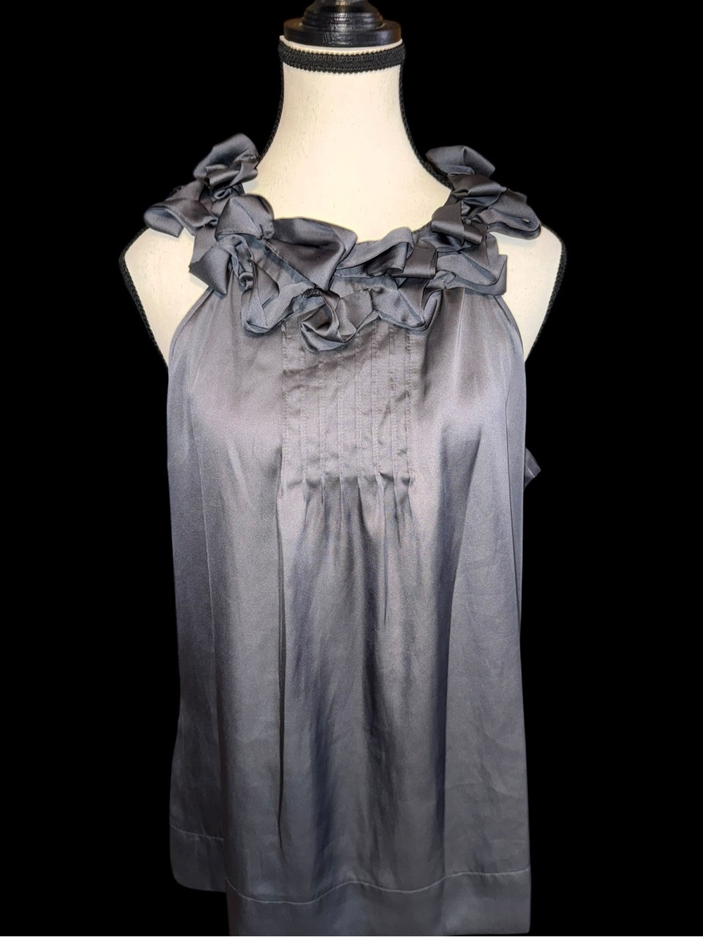 Violet & Claire Womens Large Gray Satin Look Ruffle Neck Sleeveless Blouse